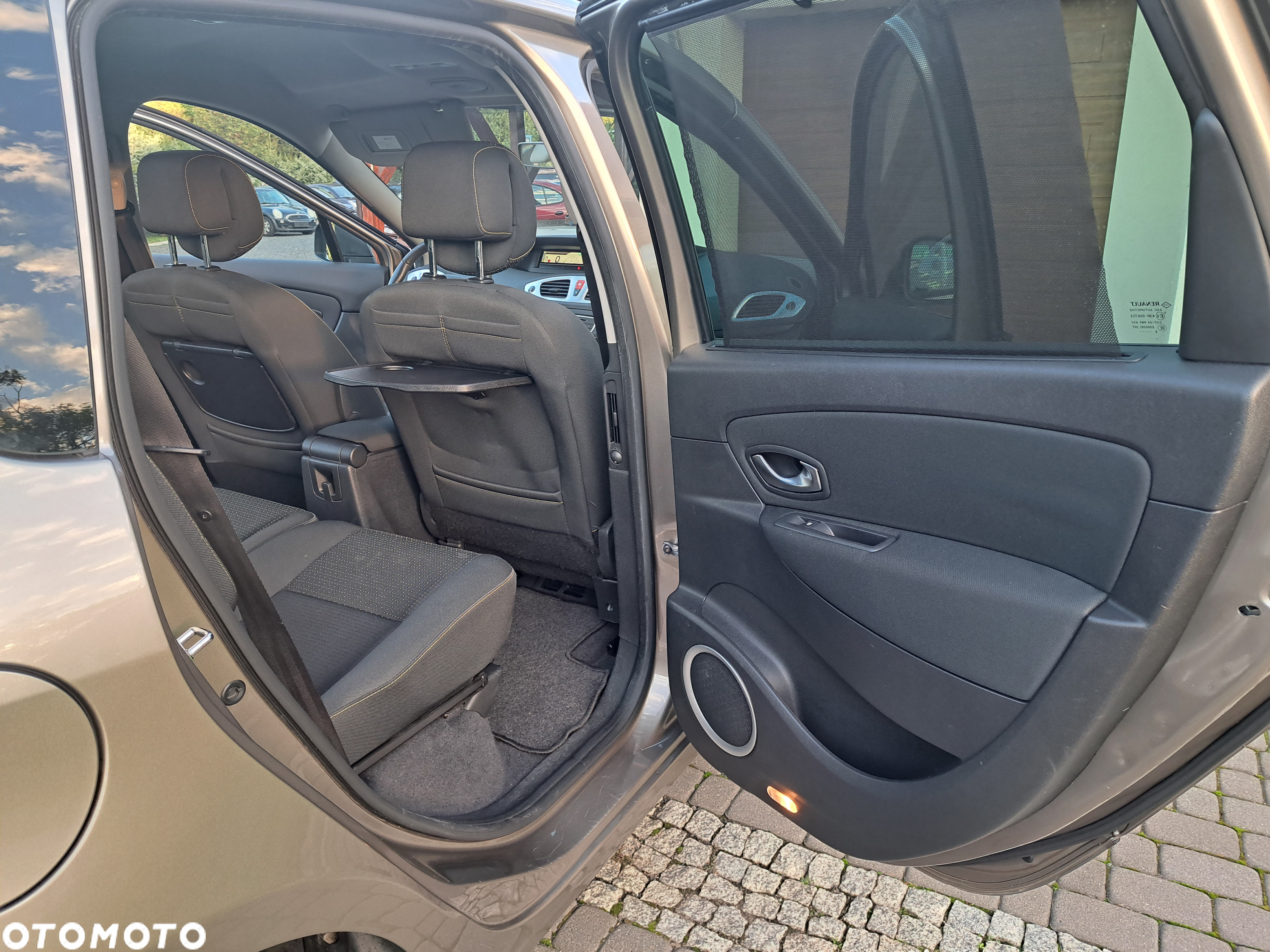 Renault Scenic 1.4 16V TCE TomTom Edition - 24