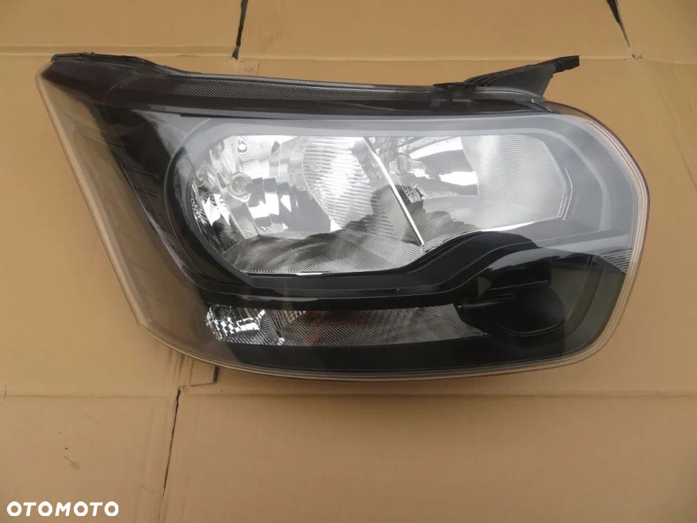 REFLEKTOR PRAWY FORD TRANSIT MK8 14R- GK31-13W029-BC KRAKÓW - 2