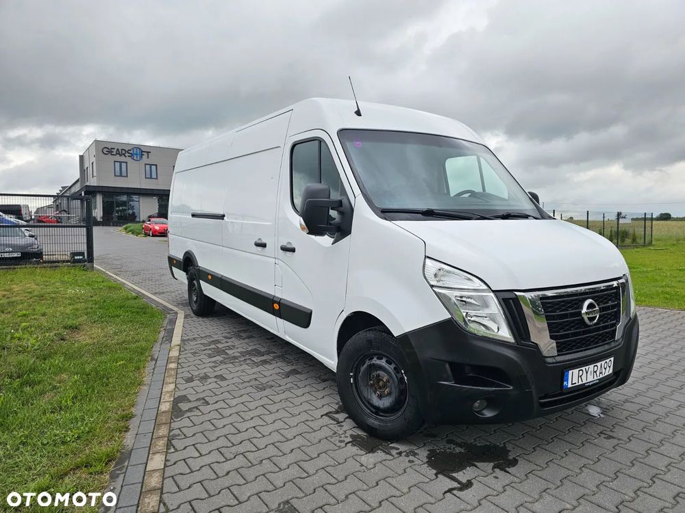 Nissan NV 400 - 1