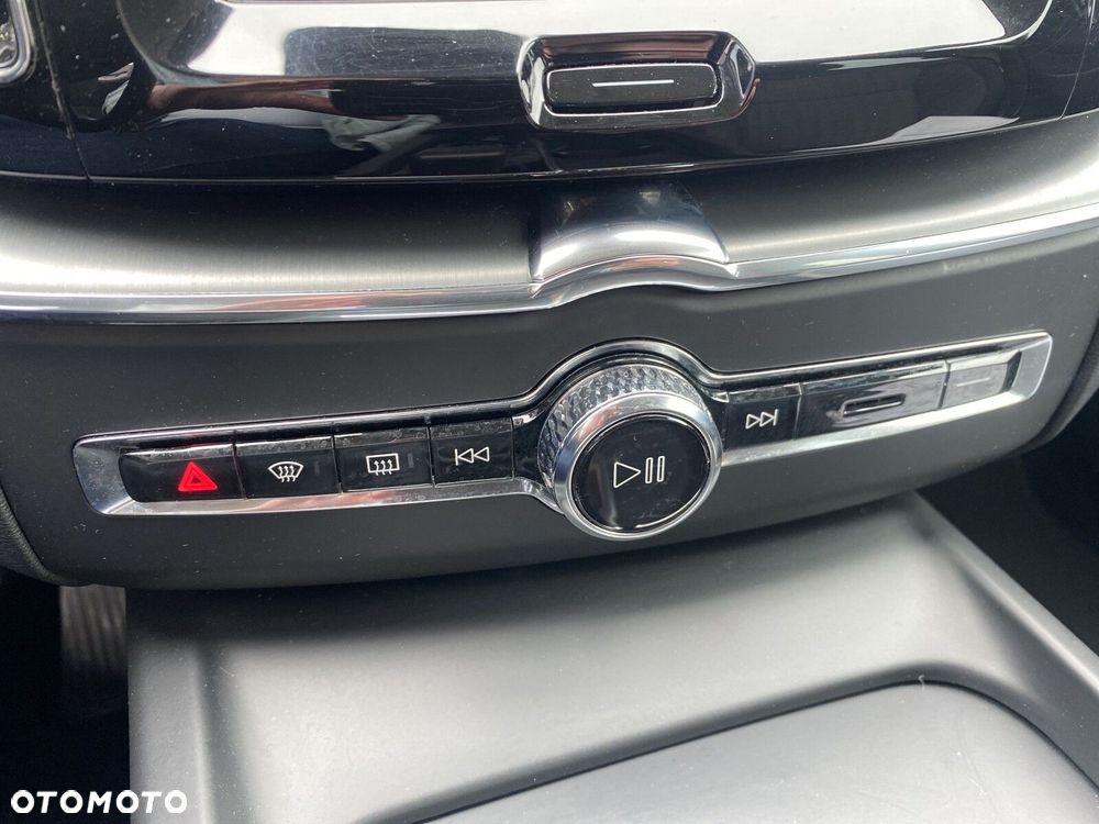 Volvo XC 60 - 25