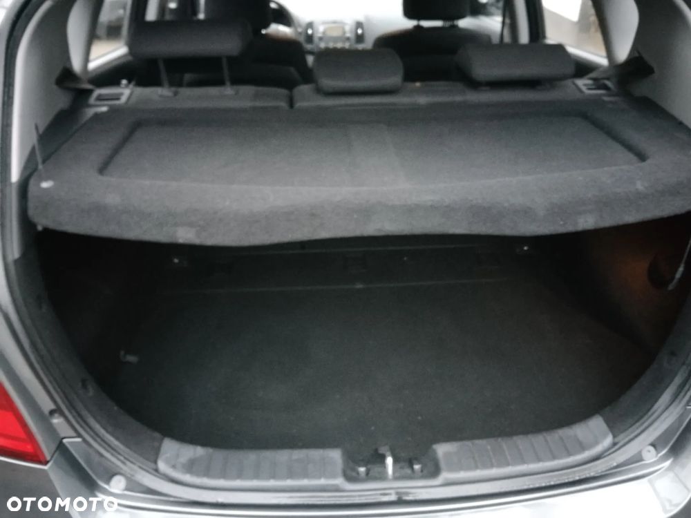 Hyundai i30 1.6 blue Comfort - 24