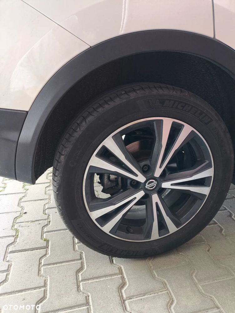 Nissan Qashqai 1.3 DIG-T Acenta DCT - 7