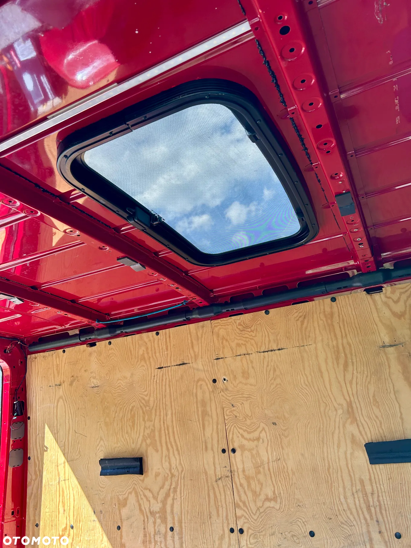 Volkswagen Crafter - 11