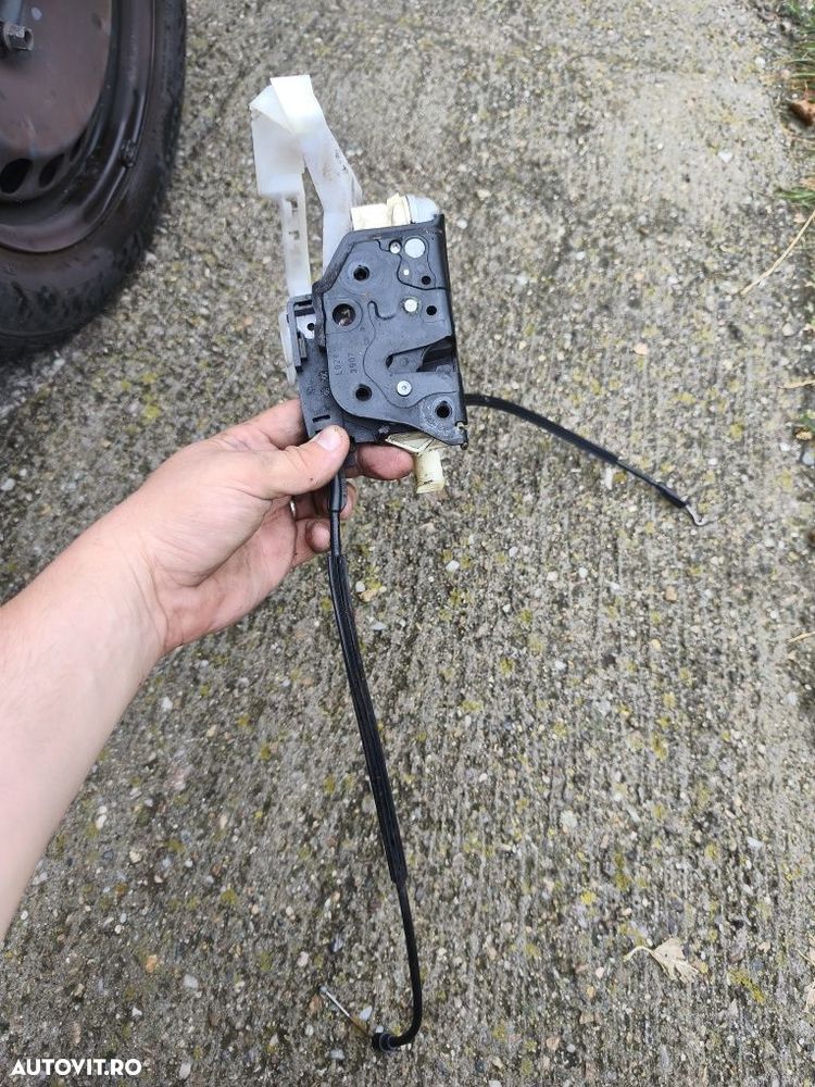 Broască cu cabluri ușă stânga față Volkswagen Passat B6 3C1837015A - 4