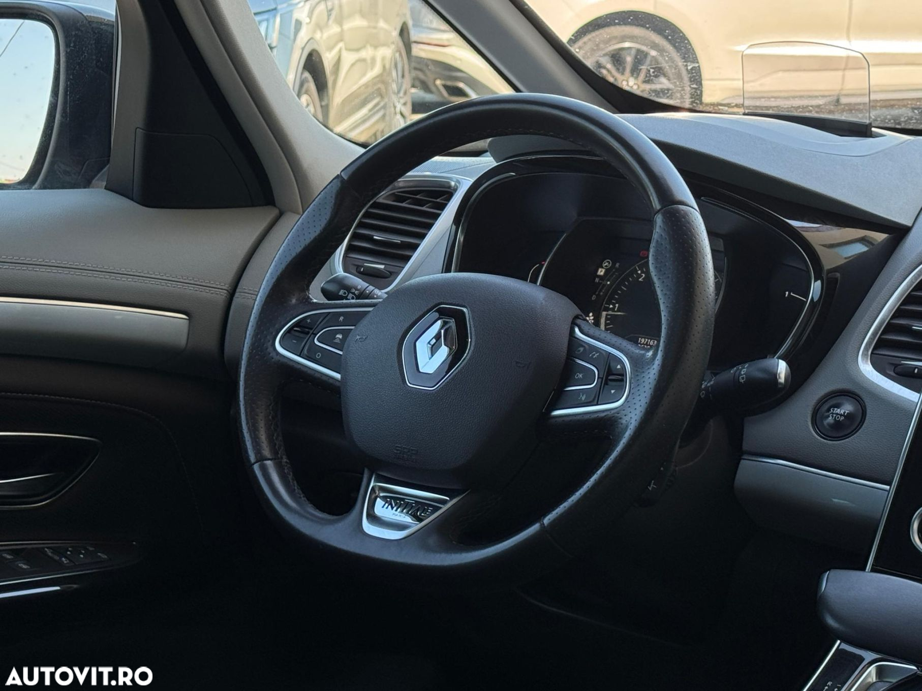 Renault Espace - 8