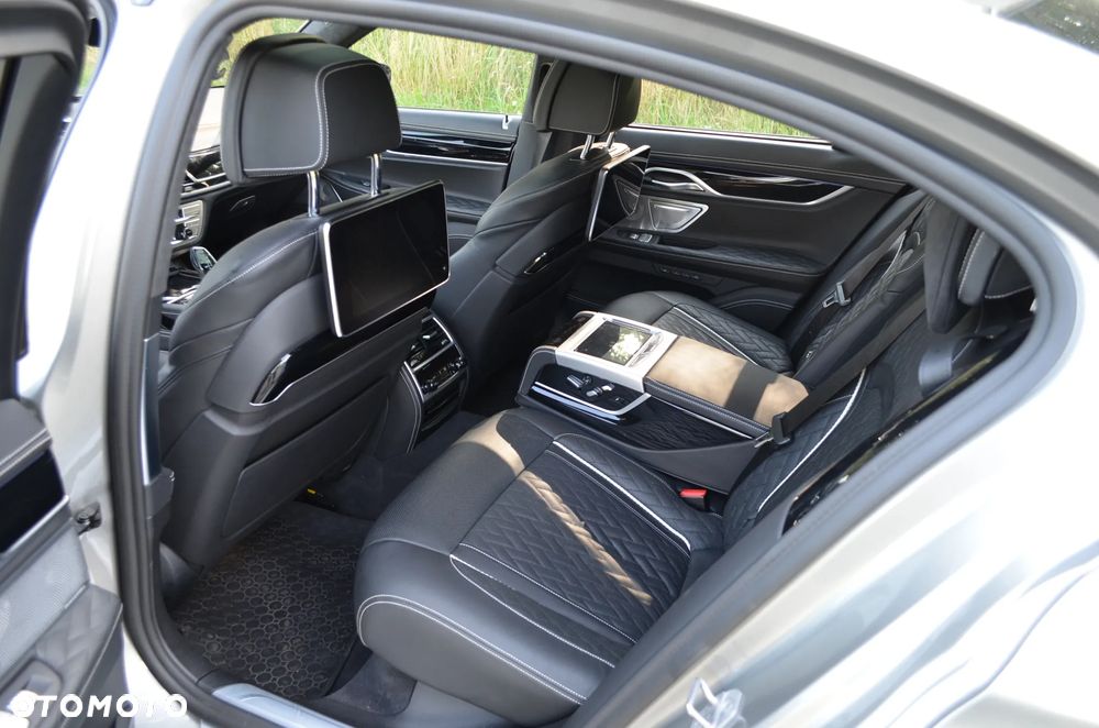 BMW Seria 7 - 5
