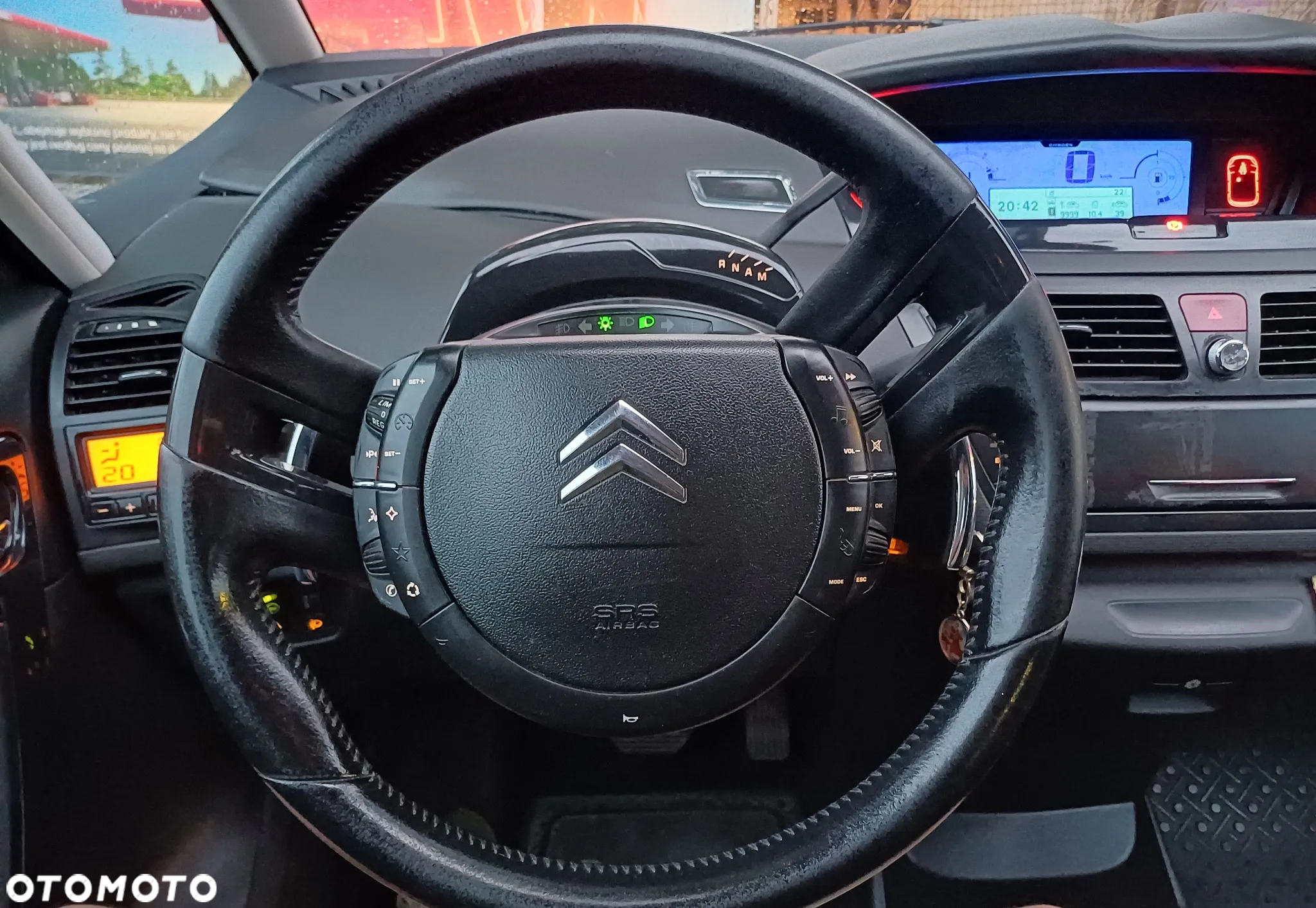 Citroën C4 Grand Picasso 2.0 16V Exclusive - 9
