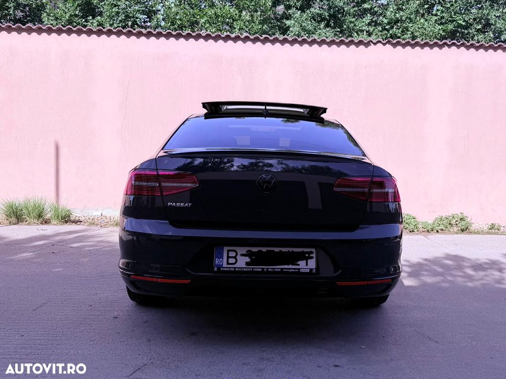 Volkswagen Passat 2.0 TDI DSG Highline - 23