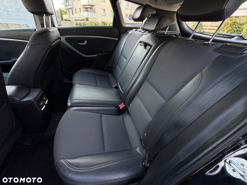 Hyundai i30 1.6 GDI Premium - 29
