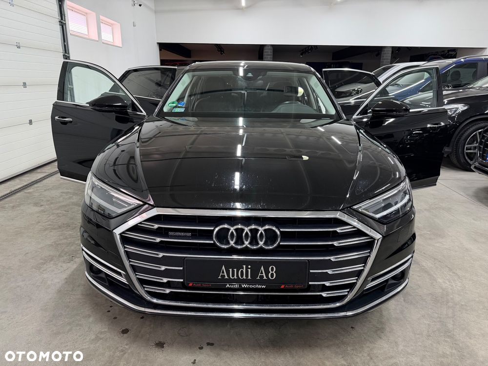 Audi A8 - 4