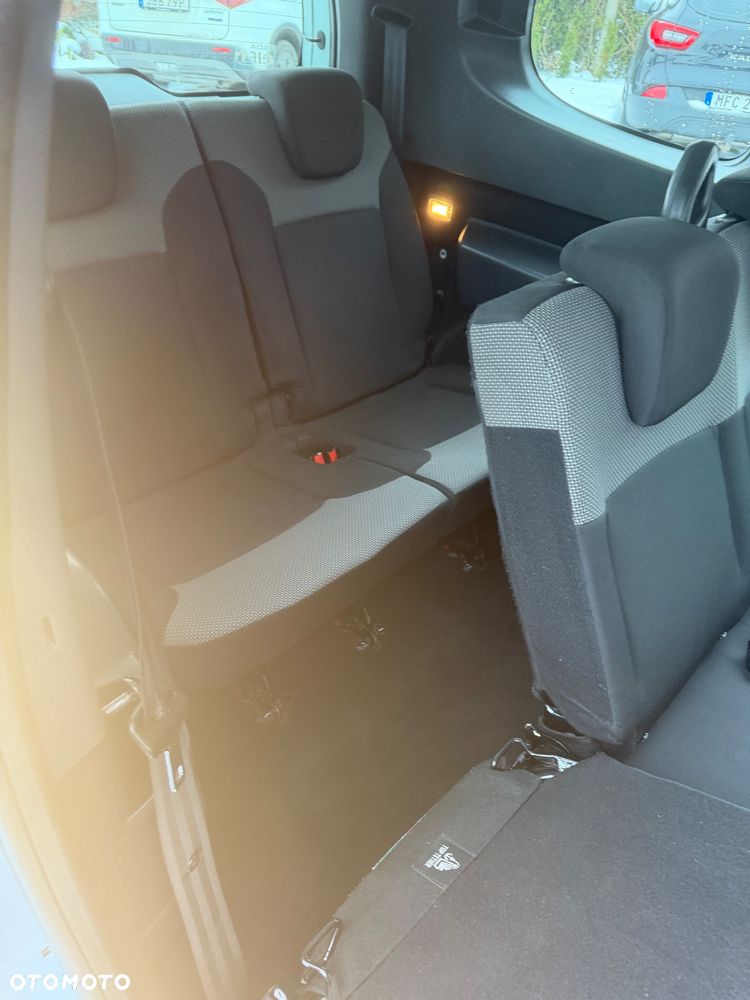 Dacia Lodgy 1.3 TCe Open S&S - 26