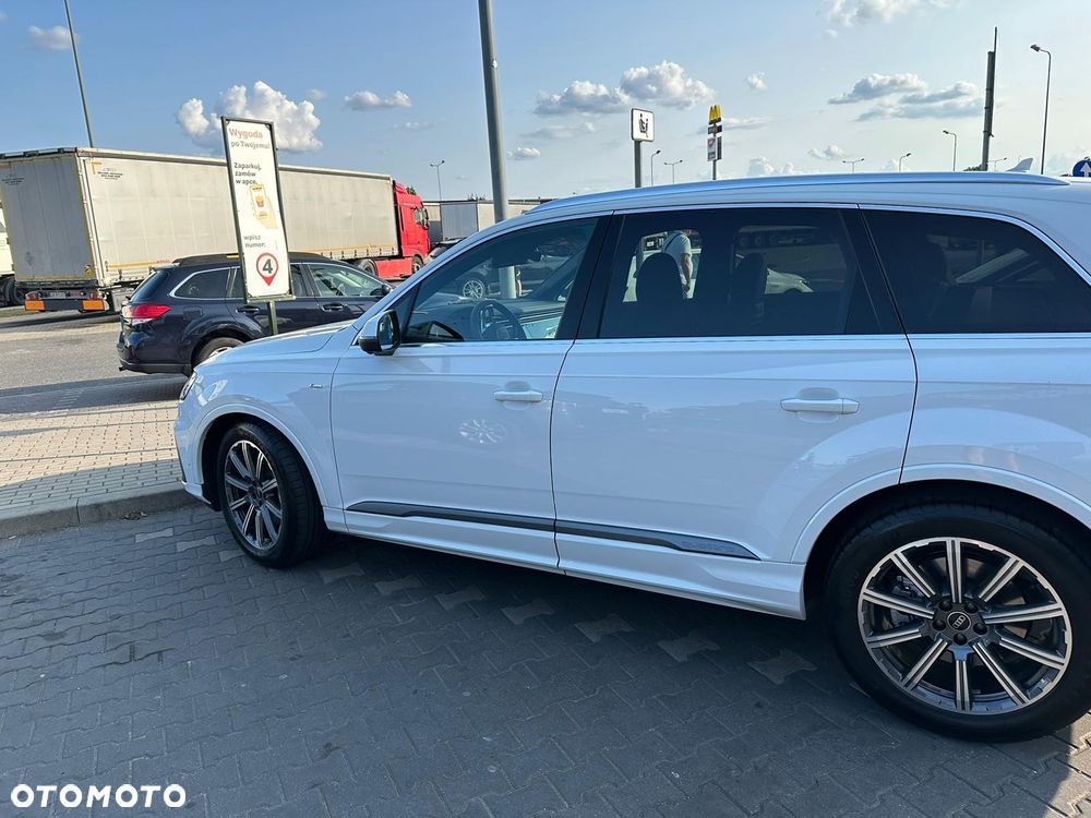 Audi Q7 - 9
