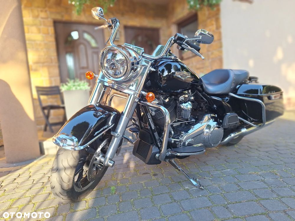 Harley-Davidson Touring Road King - 2