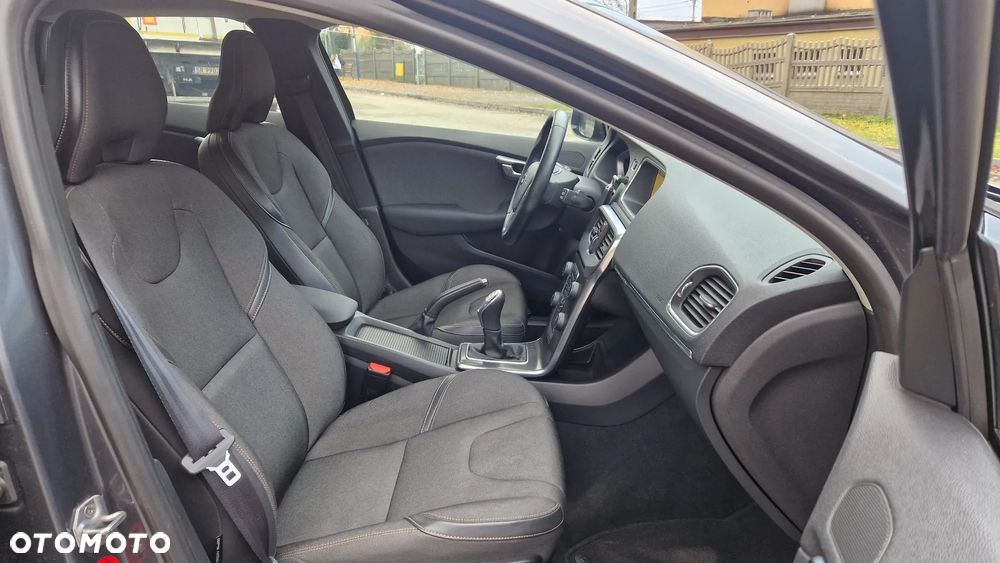 Volvo V40 Cross Country D2 Summum - 10