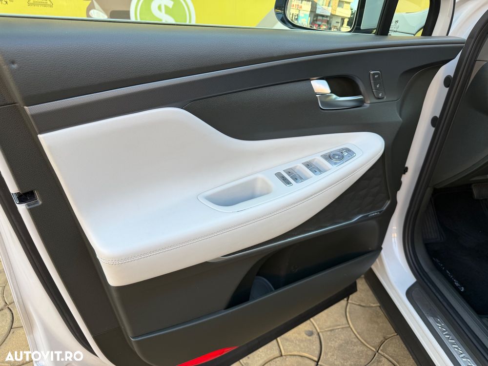 Hyundai Santa Fe 1.6 l 252 CP 4WD 6AT PHEV Luxury - 17