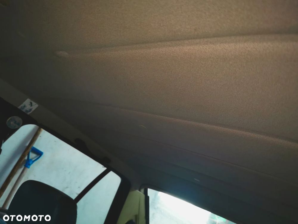 Volkswagen Jetta - 37