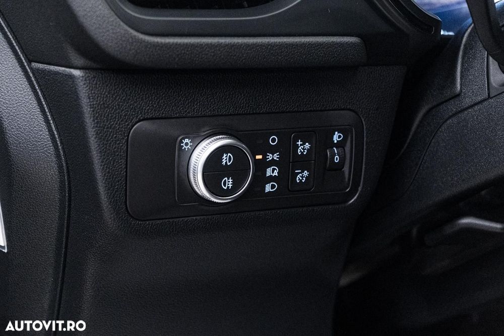 Ford Kuga 1.5 EcoBoost FWD ST Line X - 30