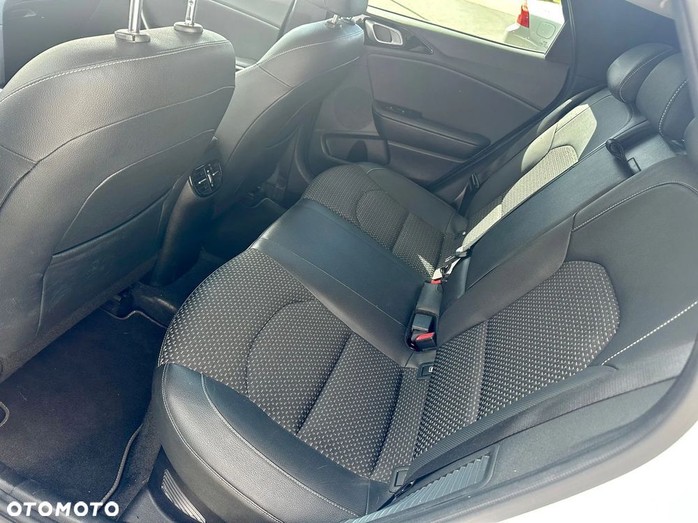 Kia XCeed 1.6 GDI DCT6 OPF Plug-in-Hybrid PLATINUM - 16