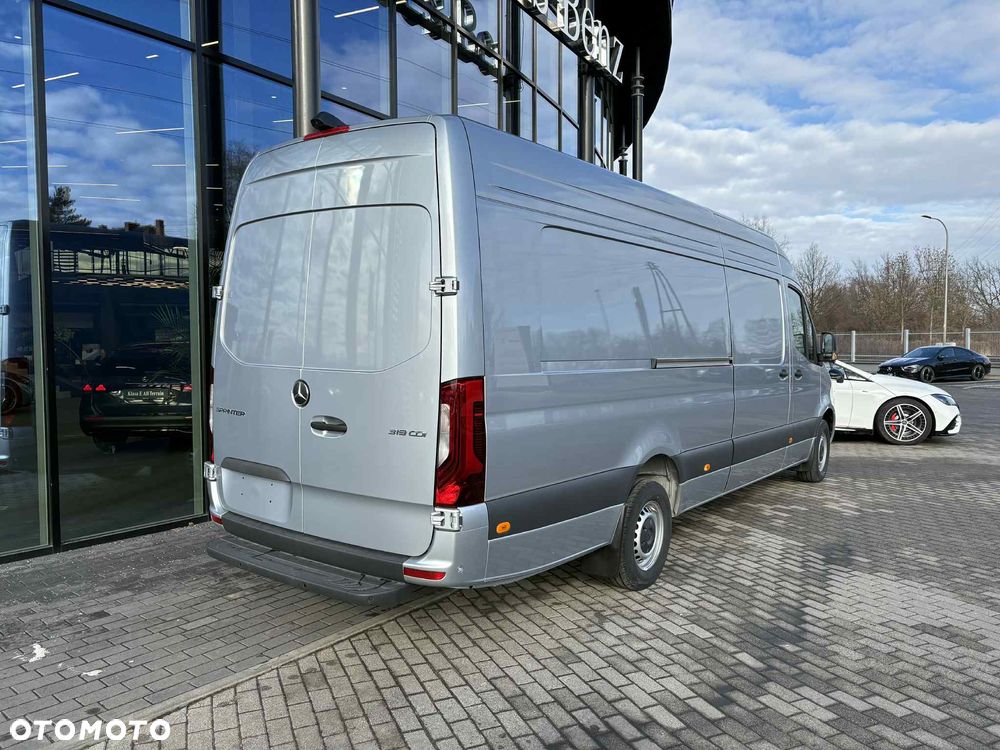 Mercedes-Benz Sprinter - 6