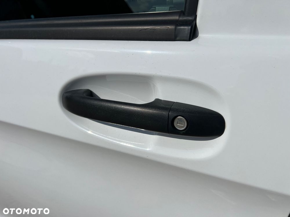 Mercedes-Benz Vito - 22