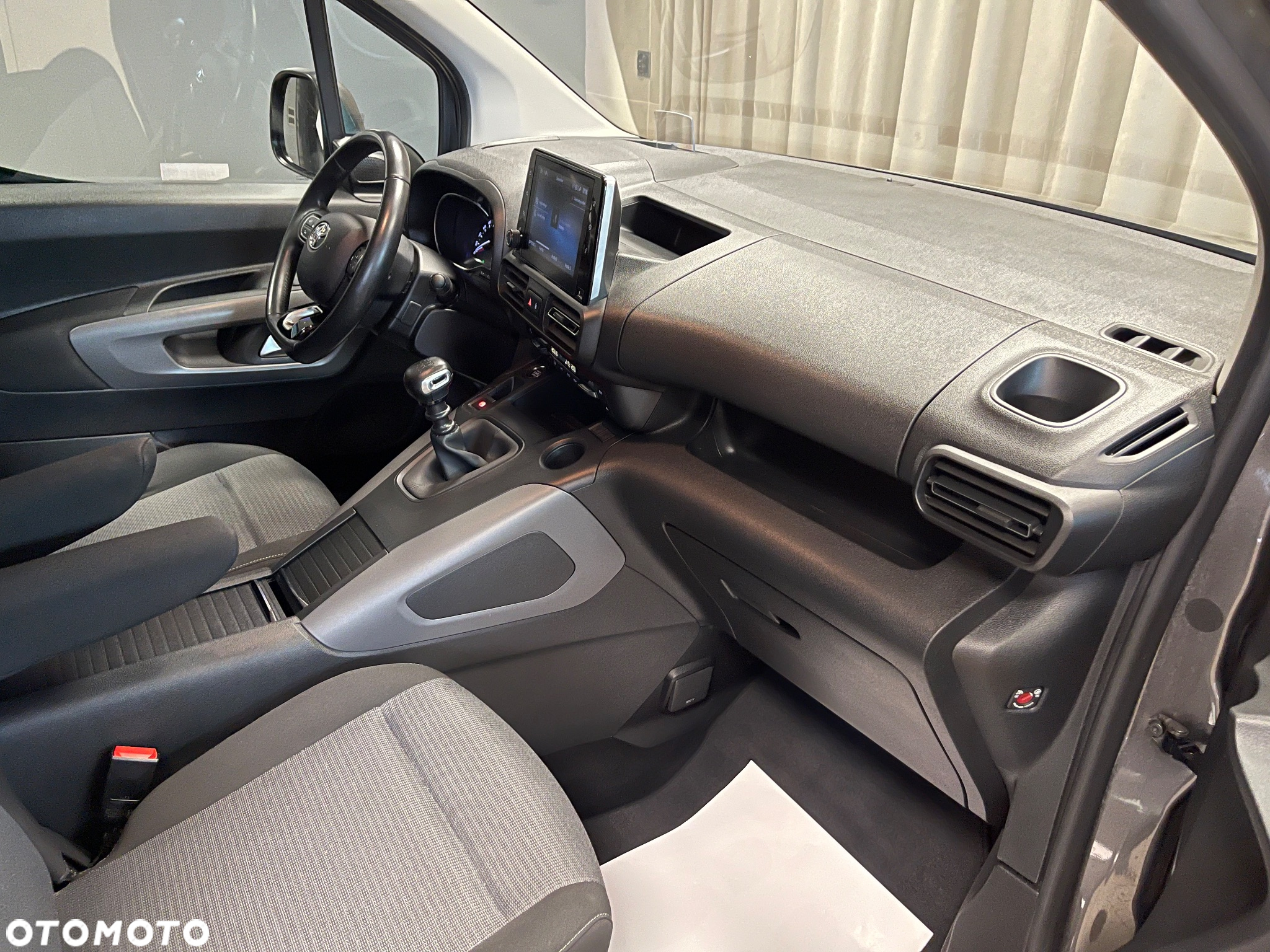 Toyota Proace City Verso Long 1.5 D-4D Family - 27