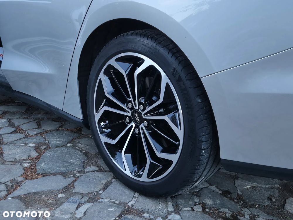 Ford Focus 1.5 EcoBlue Start-Stopp-System TITANIUM DESIGN - 40
