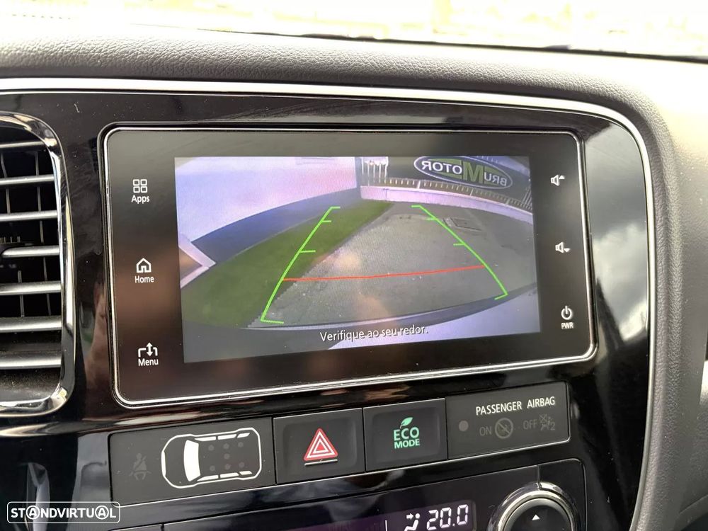 Mitsubishi Outlander 2.2 DI-D Instyle Navi - 19