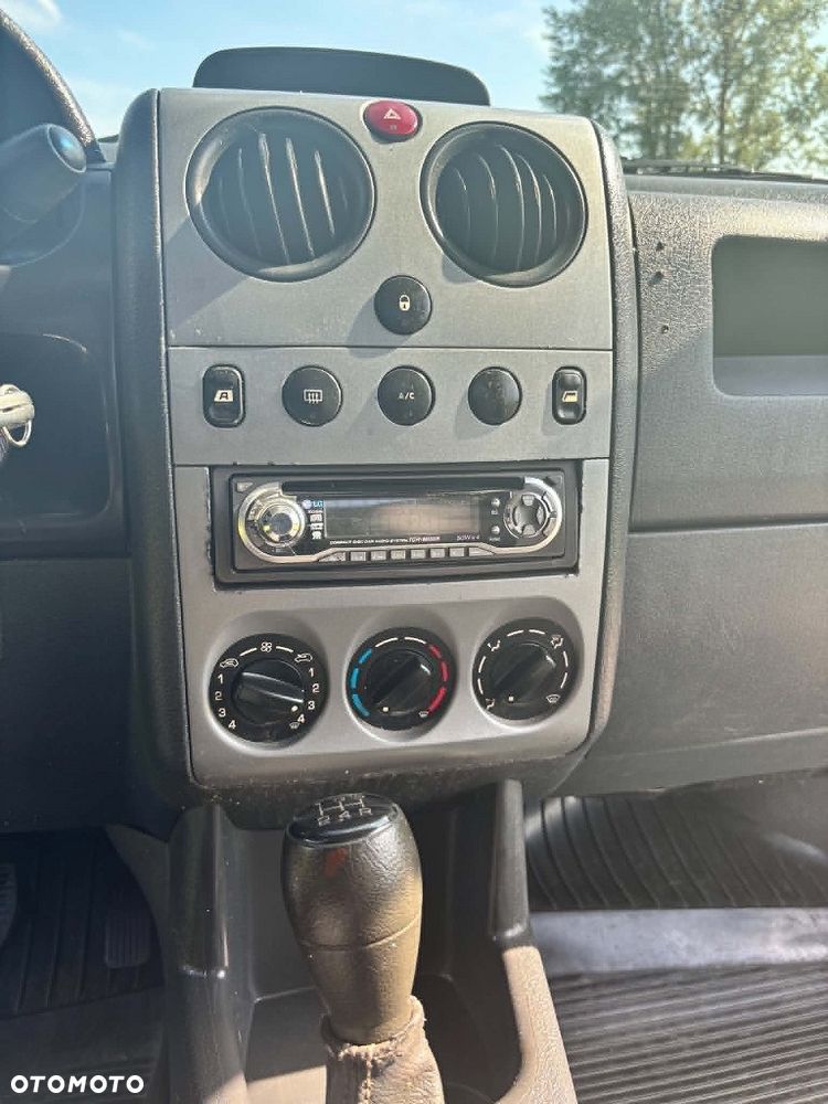 Citroën Berlingo 1.6 HDi 75 Attraction - 9
