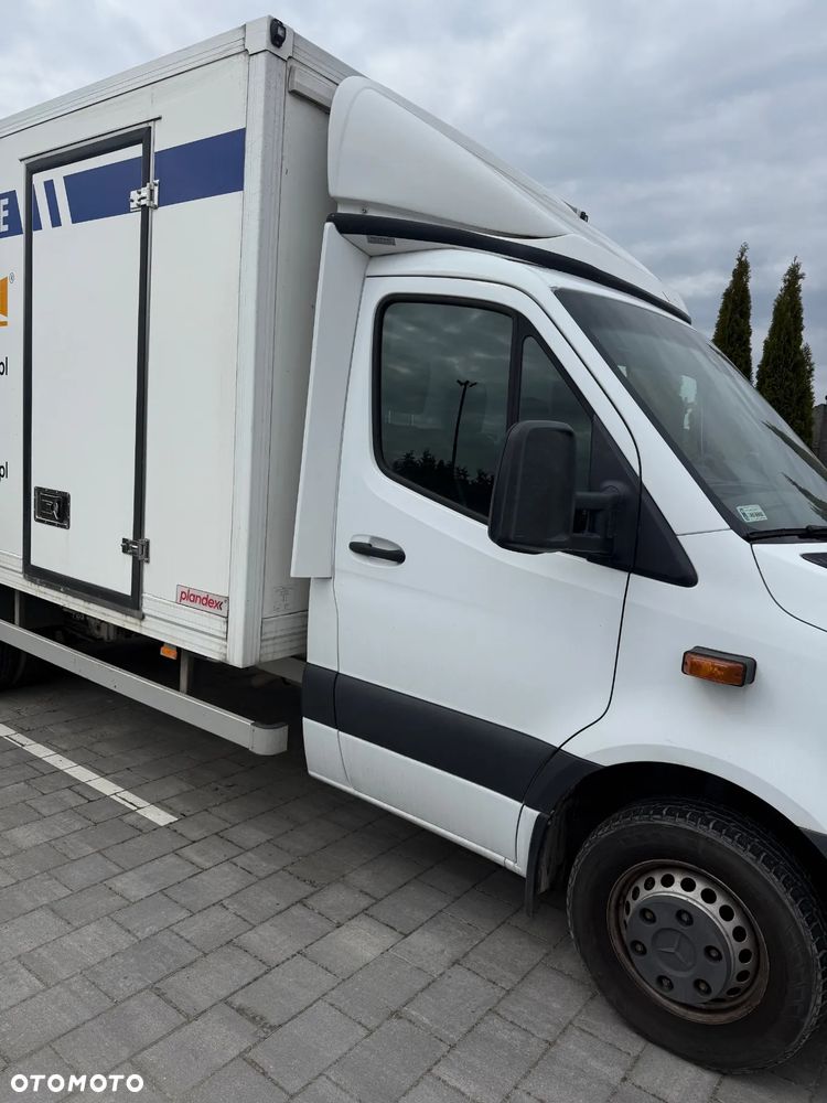 Mercedes-Benz Sprinter - 2