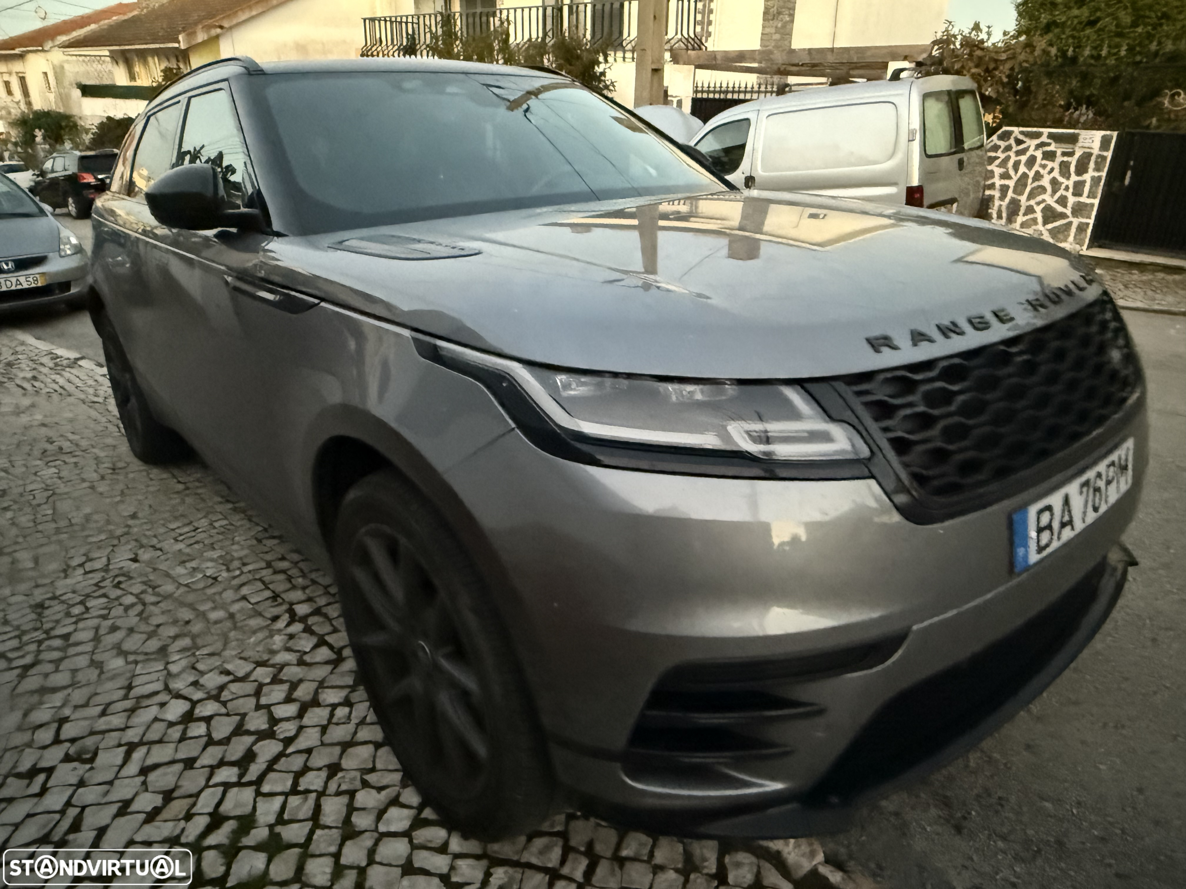 Land Rover Range Rover Velar 2.0 P400e AWD R-Dynamic SE - 13
