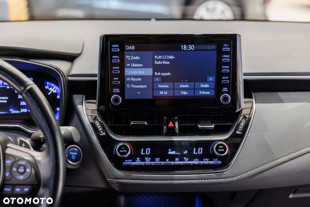 Toyota Corolla 2.0 Hybrid Comfort - 27