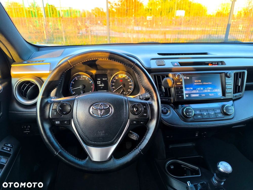 Toyota RAV4 2.0 Premium 4x4 - 16