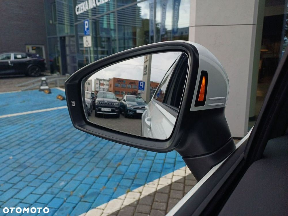 Volkswagen Tiguan 1.5 TSI EVO R-Line DSG - 25