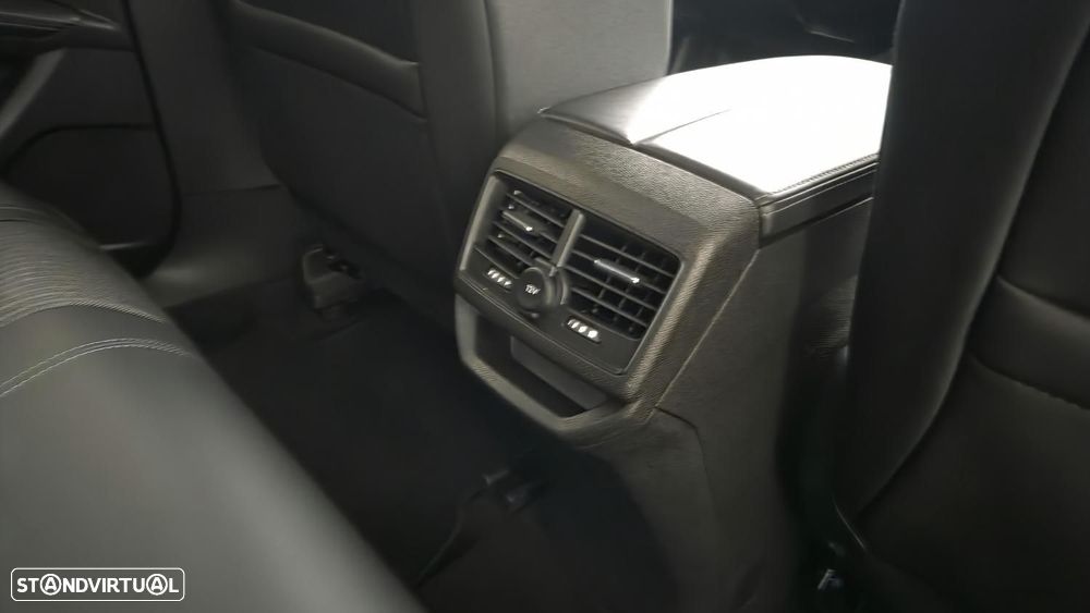Peugeot 3008 1.6 Hybrid Allure Pack e-EAT8 - 13