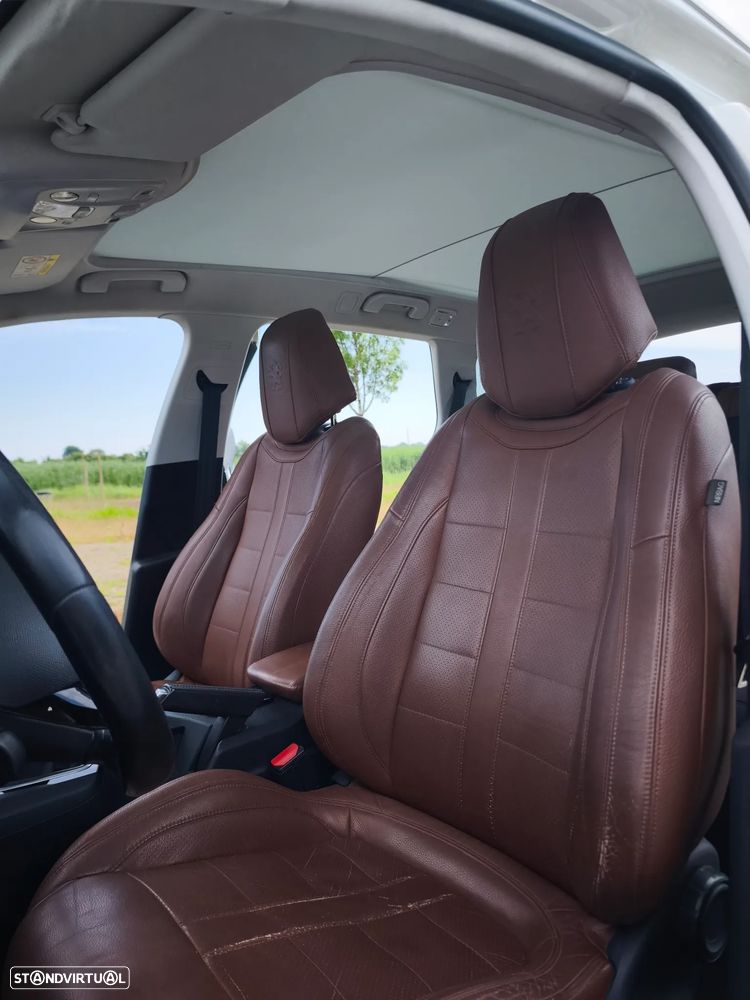 Peugeot 308 SW - 11