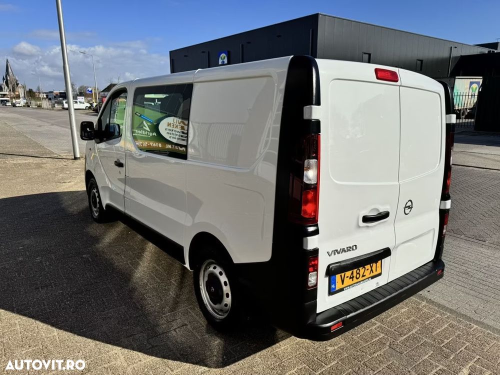 Opel Vivaro Doka 6 Locuri+Duba - 8