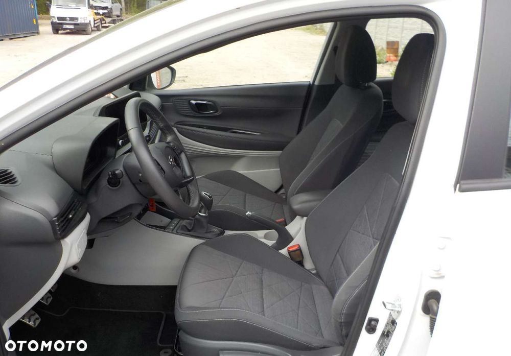Hyundai Bayon - 20
