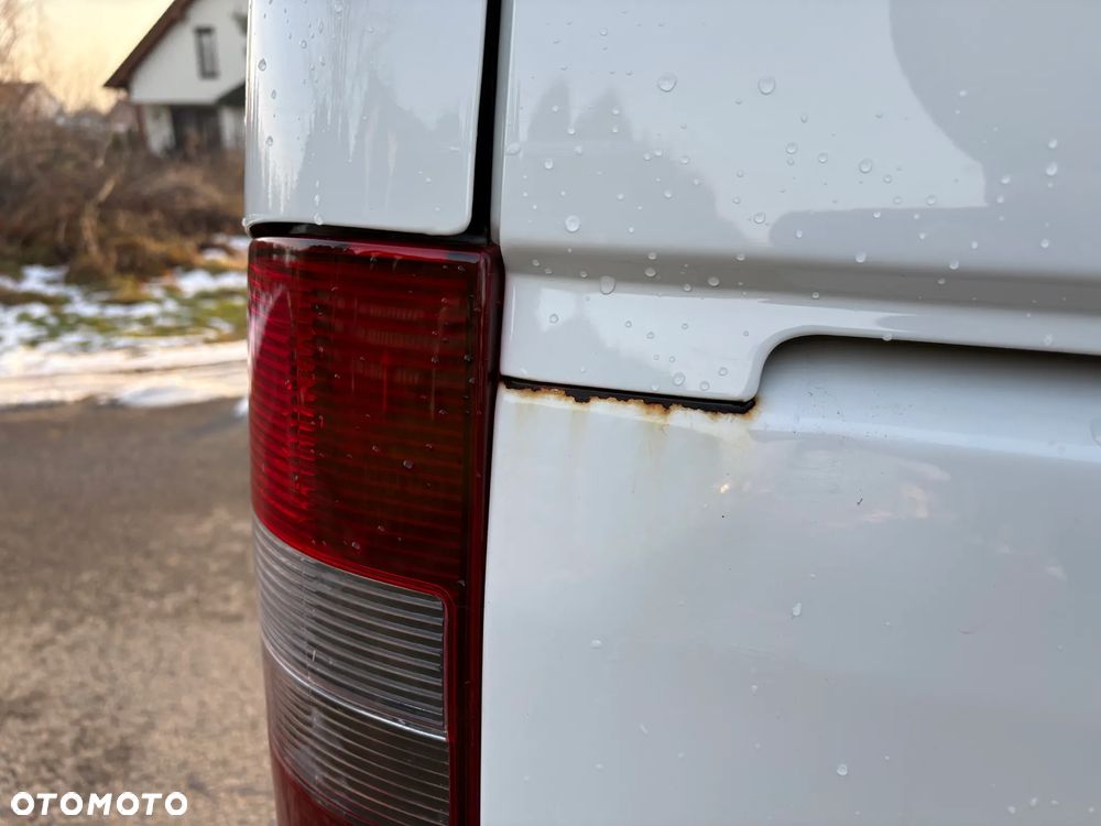 Volkswagen Transporter - 13