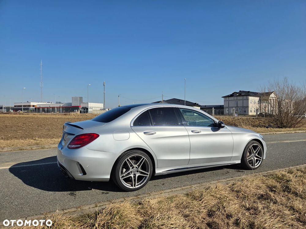 Mercedes-Benz Klasa C 400 4Matic 7G-TRONIC AMG Line - 11