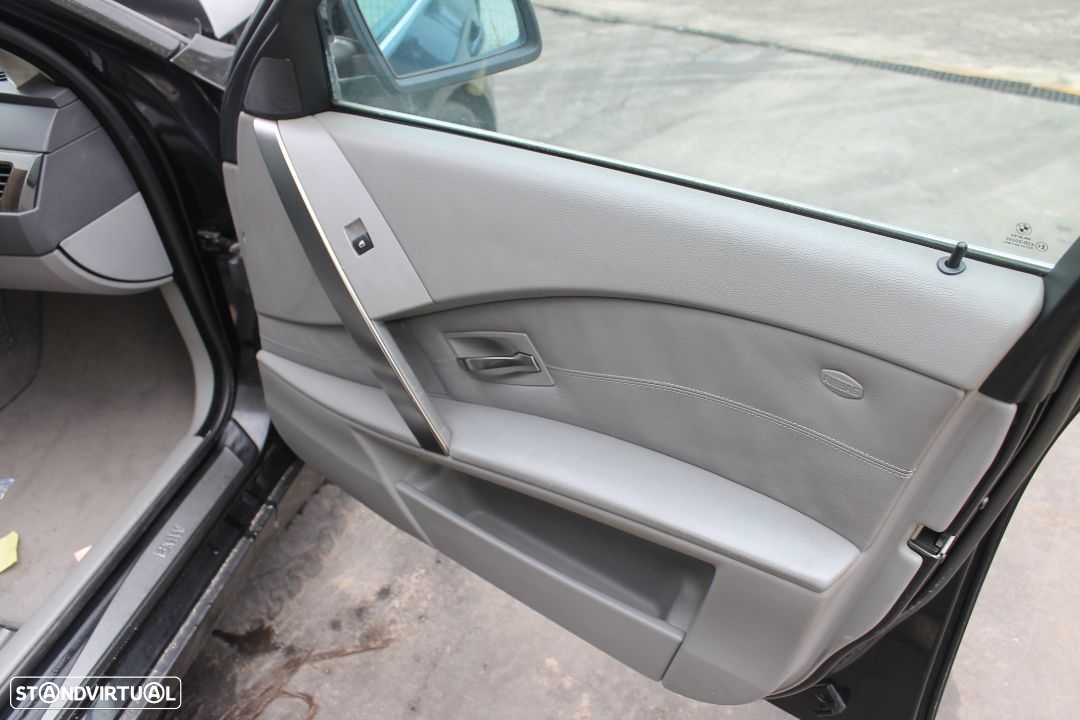 BMW  530 de 2004 - 15