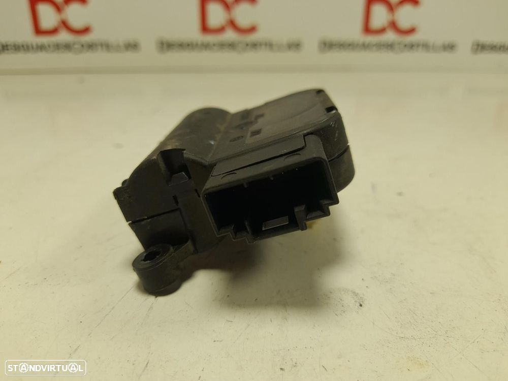 MOTOR DA ABERTURA DAS CONDUTAS DO CLIMATIZADOR SEAT LEON 2006 -1K0907511 - 2