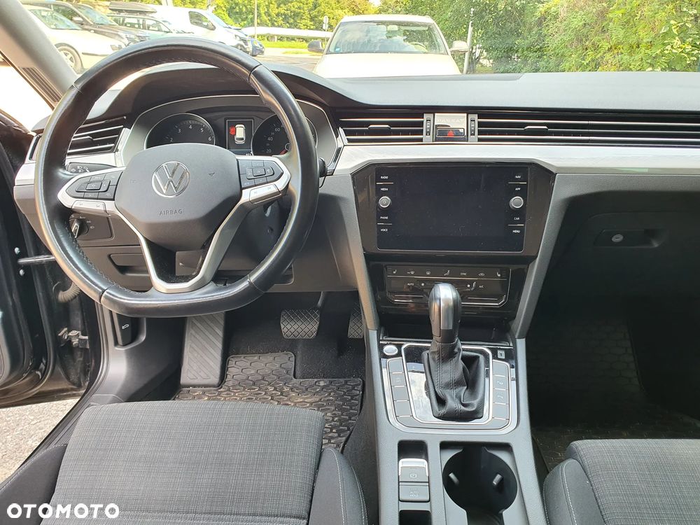 Volkswagen Passat 2.0 TSI Business DSG - 11