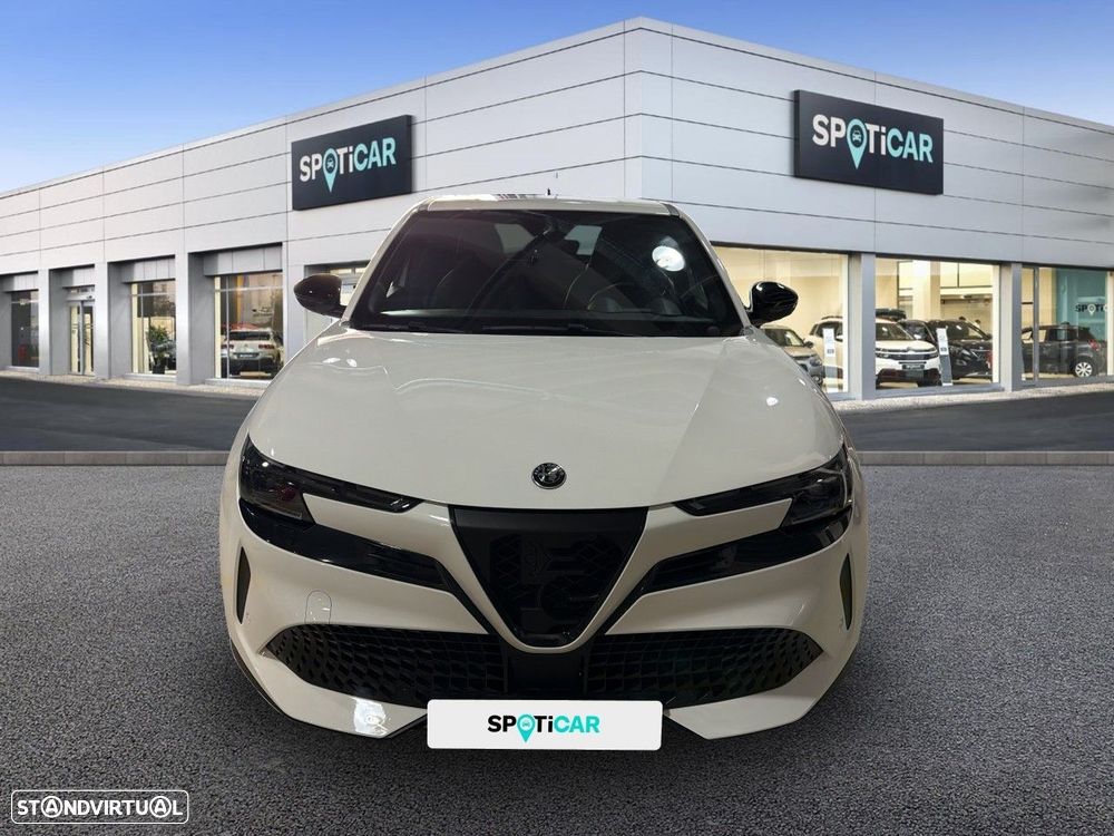 Alfa Romeo Junior 2024 photo 2