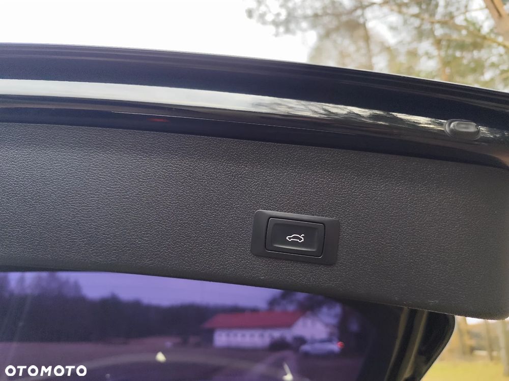 Audi A4 Avant 2.0 TDI S tronic - 17