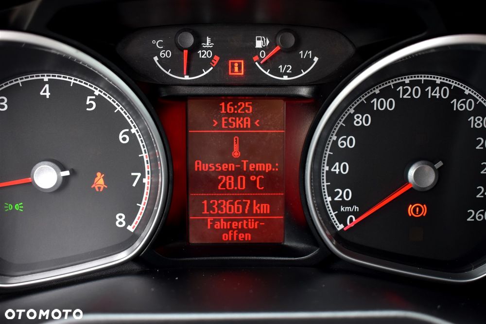 Ford Mondeo 2.0 Ghia X100 / X - 38