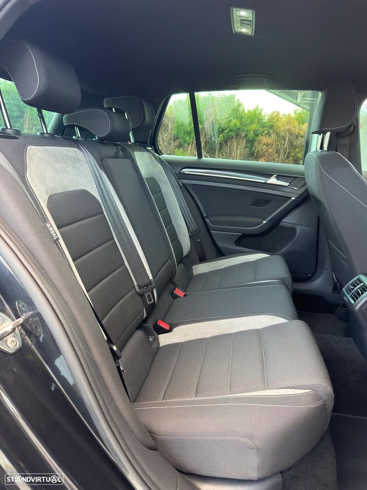 VW Golf R 4Motion BlueMotion DSG - 12