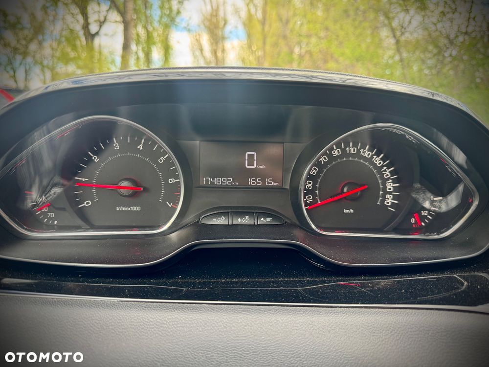 Peugeot 208 82 VTI Active - 10