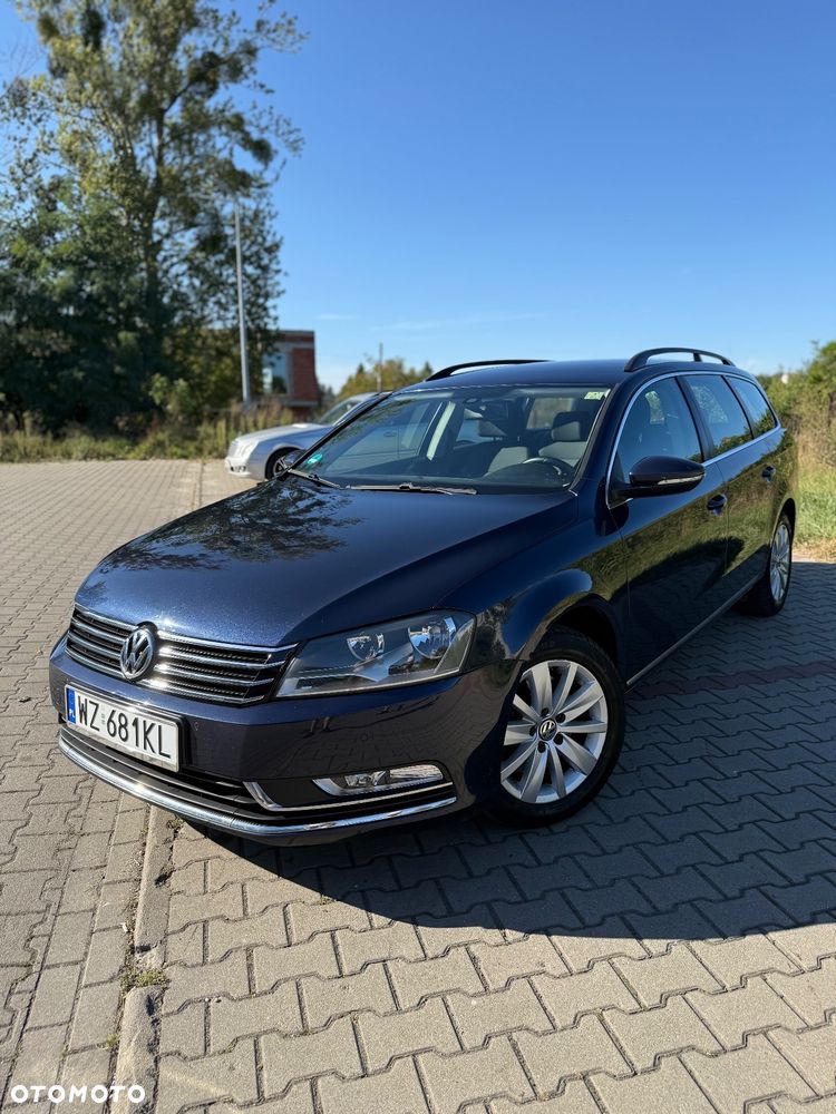 Volkswagen Passat 2.0 TDI Comfortline - 24
