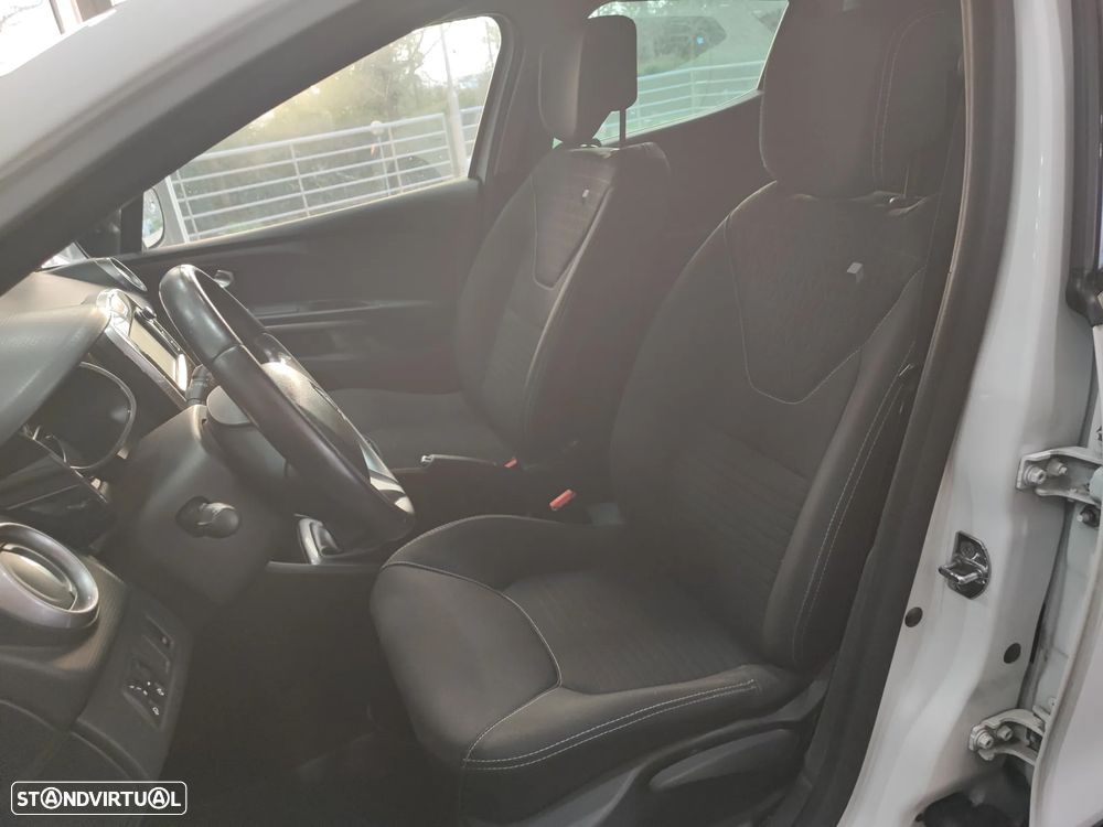 Renault Clio 0.9 TCe Limited Edition - 23