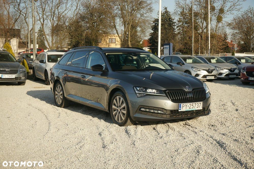 Skoda Superb 2.0 TDI SCR Style DSG - 5